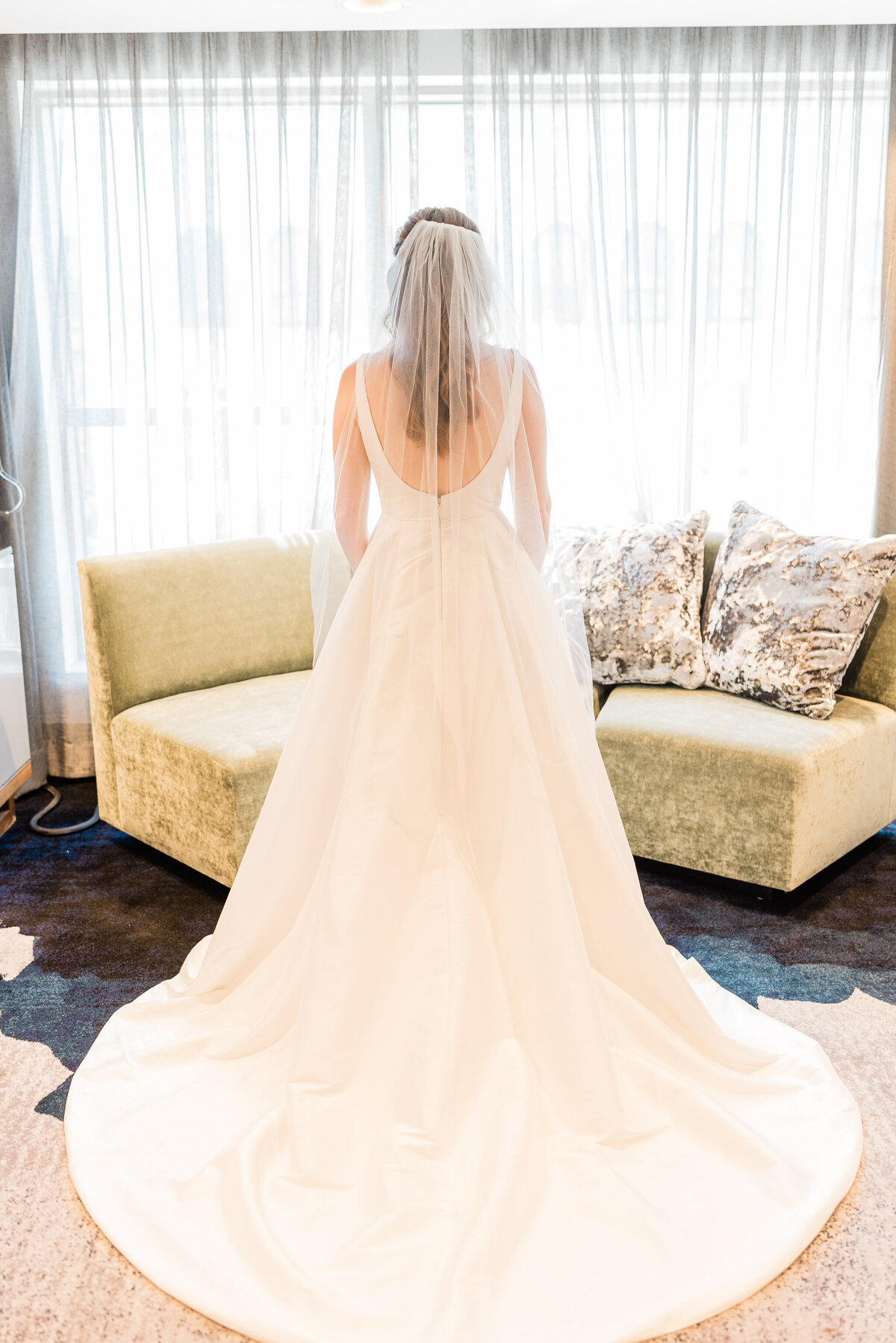 Seattle_wedding_photographer_hotel_1000-10
