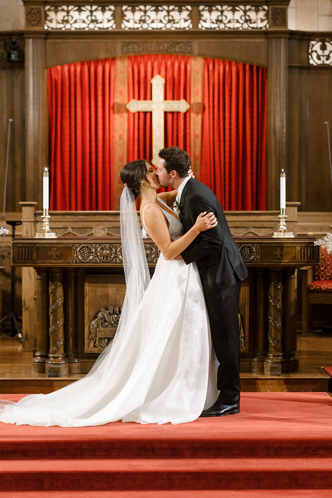 Kylie and Jack at The Grand Hall - Kansas City Wedding Photograpy - Nick and Lexie Photo Film-682