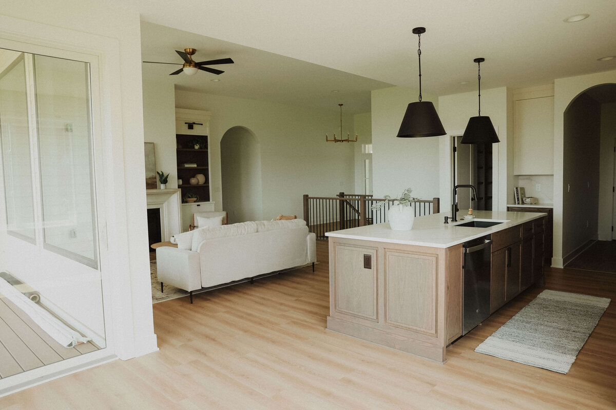 3034-Livingroom-Grimes-Central-Iowa-Custom-Home-JRL-Builders-3F1A2008
