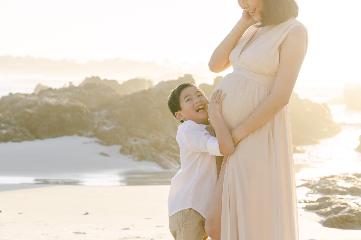 PERRUCCIPHOTO_PEBBLE_BEACH_FAMILY_MATERNITY_SESSION_17