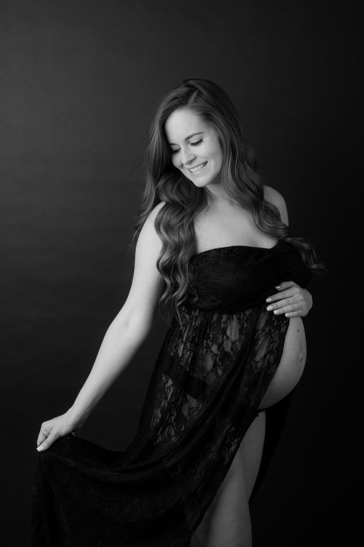 Woman posing for stunning  Maternity shoot in South California | One Shot Beyond Photography