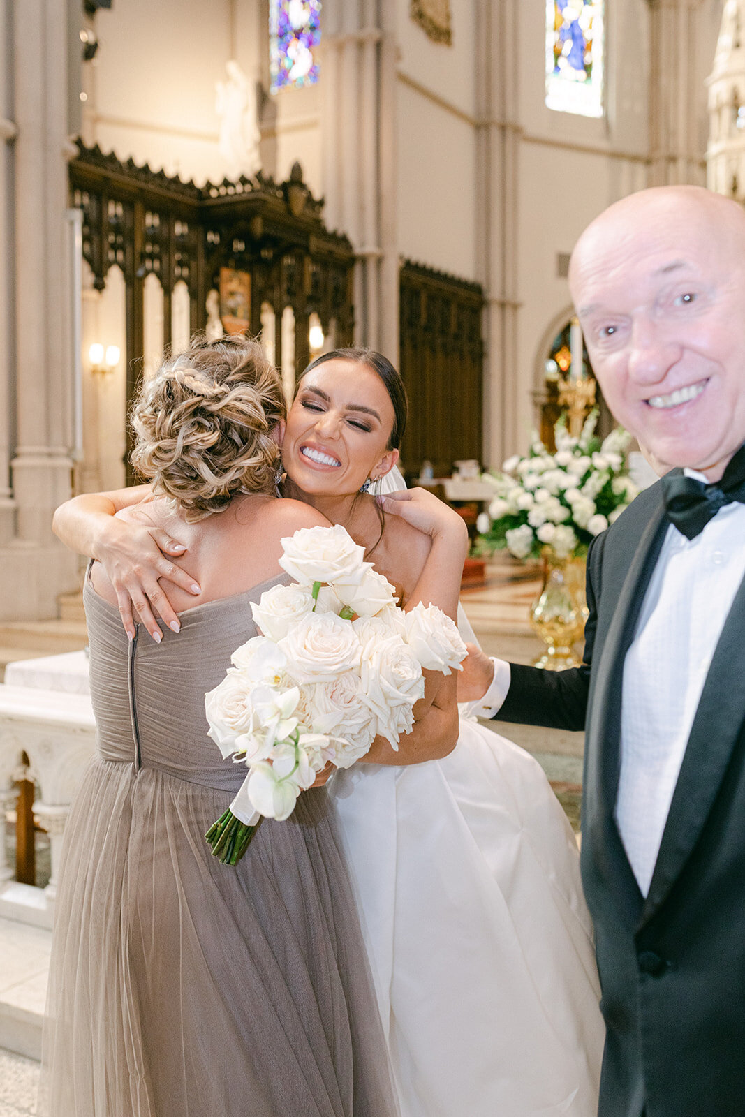 Elegant wedding ceremony at the Carnegie Museum of Natural History in Pittsburgh