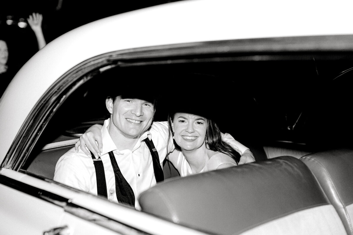 Gena & Matt's Wedding at the Dallas Arboretum | Dallas Wedding Photographer | Sami Kathryn Photography-297