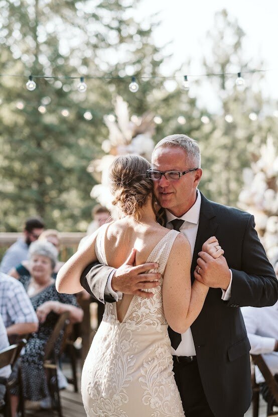 Colorado forest micro wedding venue father daughter dance
