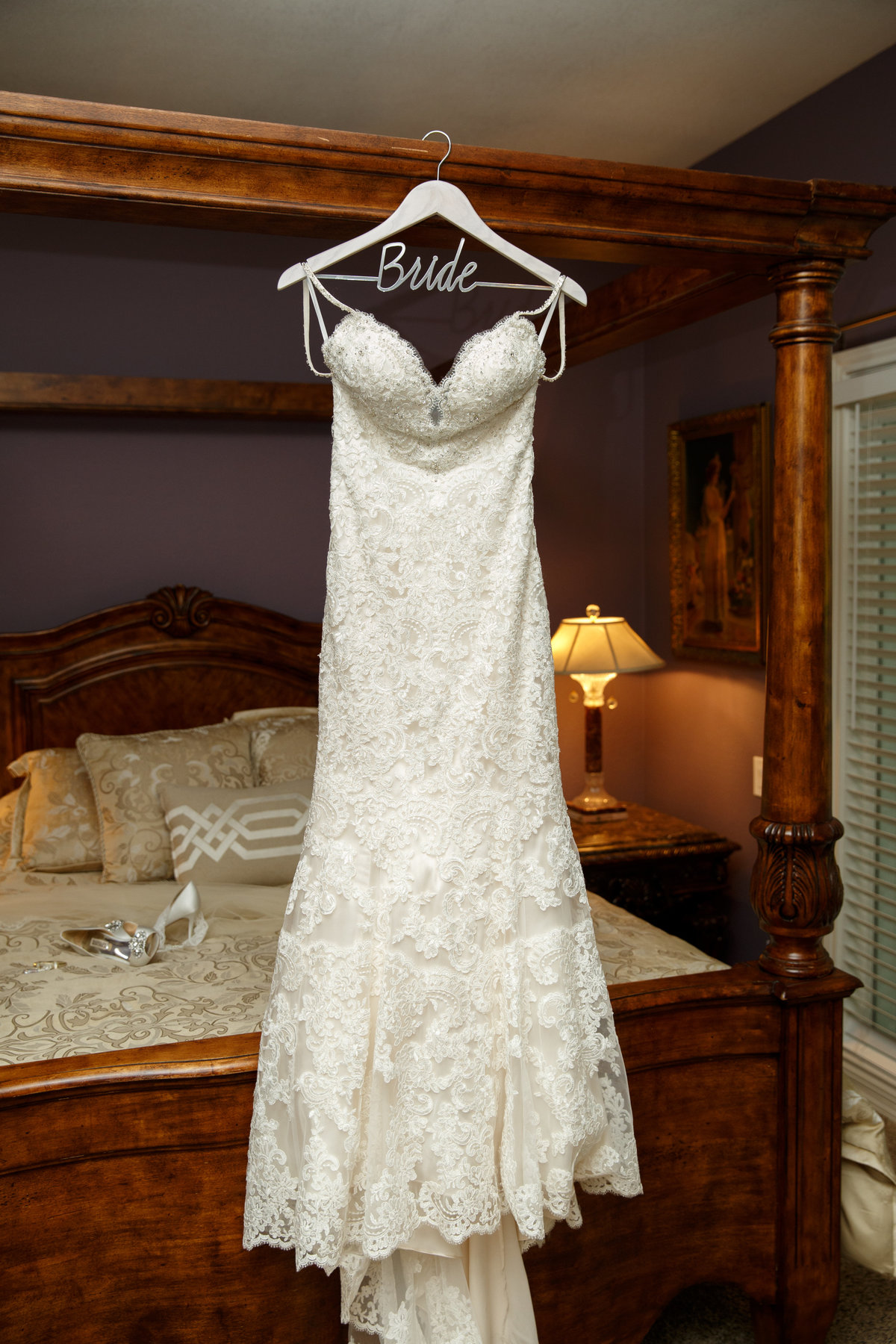 Austin wedding photographer casa blanca on brushy creek bride dress