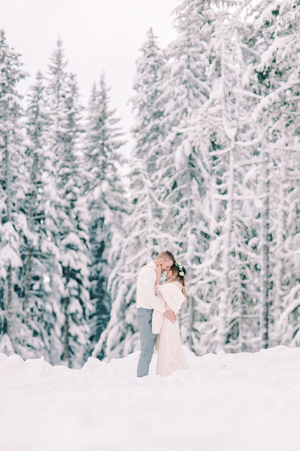 Winter Mount Hood Wedding, Rachel Howerton Photography (55)