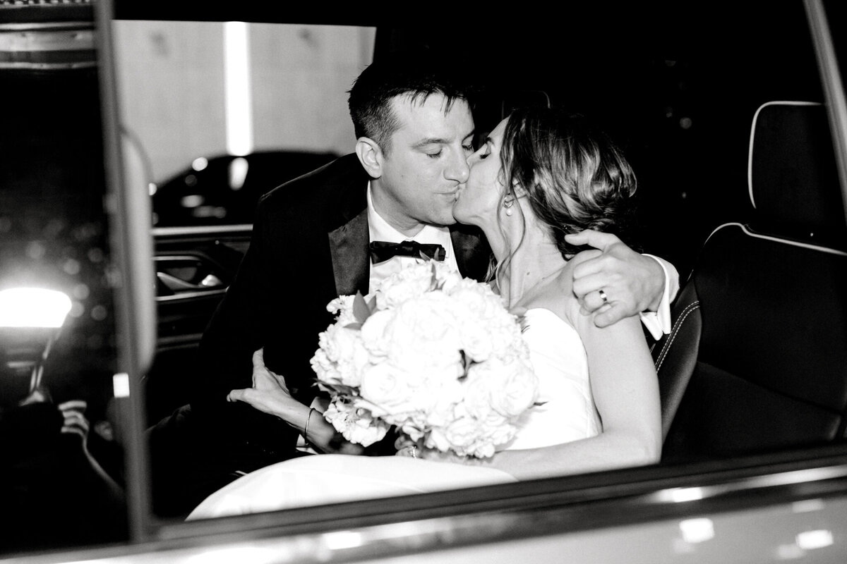 Virginia & Michael's Wedding at the Adolphus Hotel | Dallas Wedding Photographer | Sami Kathryn Photography-226