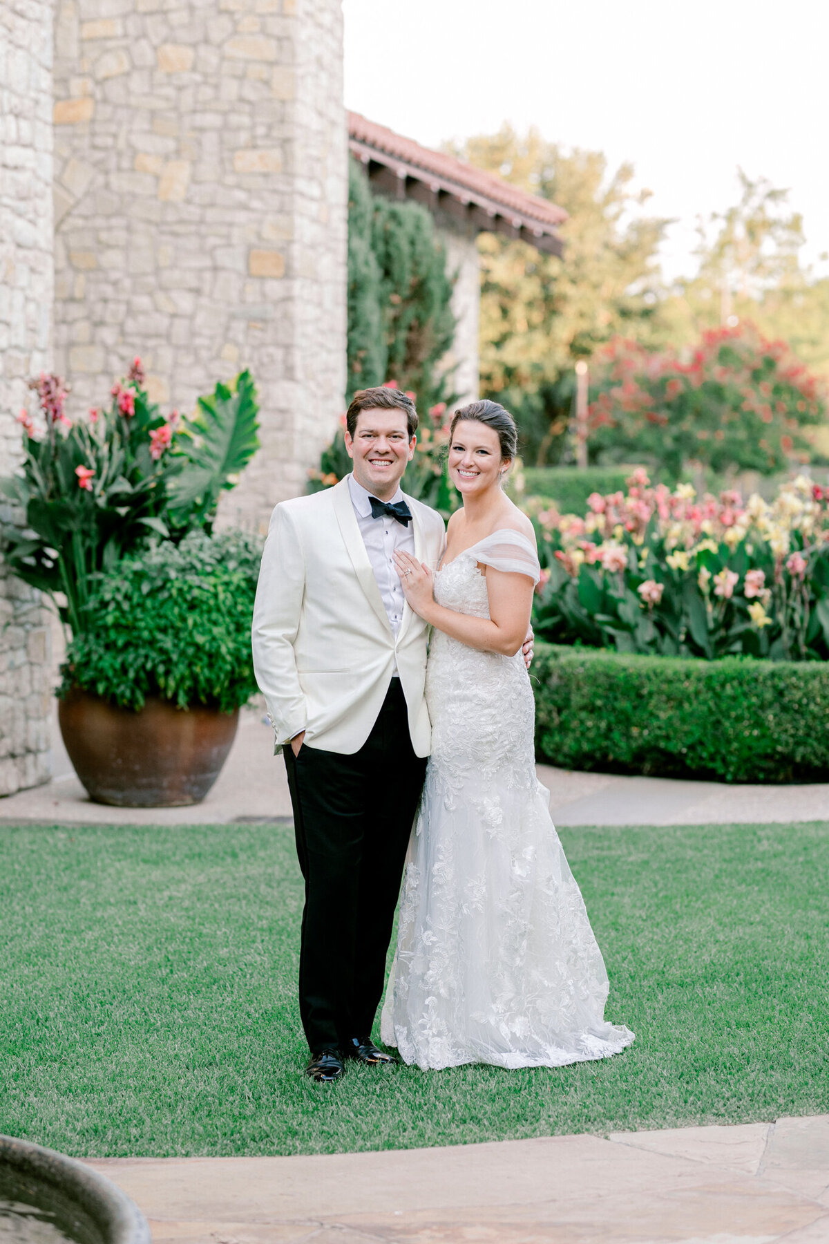 Allie & John Wedding at Royal Oaks Country Club Christ the King Church | Dallas Wedding Photographer | Sami Kathryn Photography-131