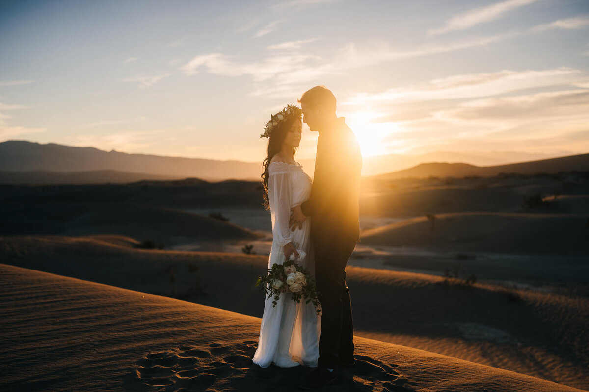 A magical sunrise elopement at Mesquite Sand Dunes in Death Valley National Park, where love and nature unite to create a truly unforgettable moment.