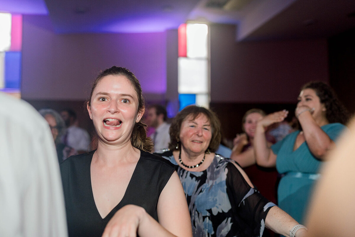 Eliana-Melmed-Photography-Chicago-LosAngeles-Jewish-WeddingPhotography-ElianaSklar-Simcha-00051
