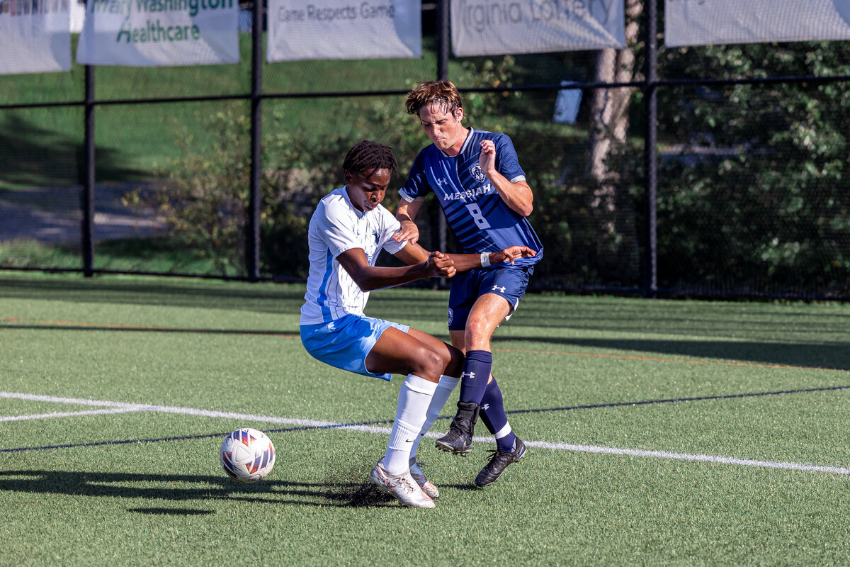 MensSoccer-vs-Messiah-1043