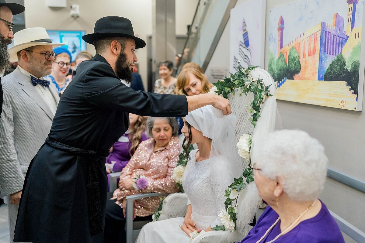 Eliana-Melmed-Photography-Chicago-LosAngeles-Jewish-WeddingPhotographer-CarmiKalman-SneakPeeks-00036