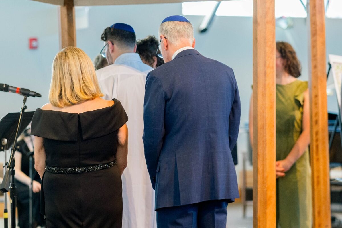 Eliana-Melmed-Photography-Chicago-LosAngeles-Jewish-WeddingPhotography-ShulaNoah-Chuppah-00262