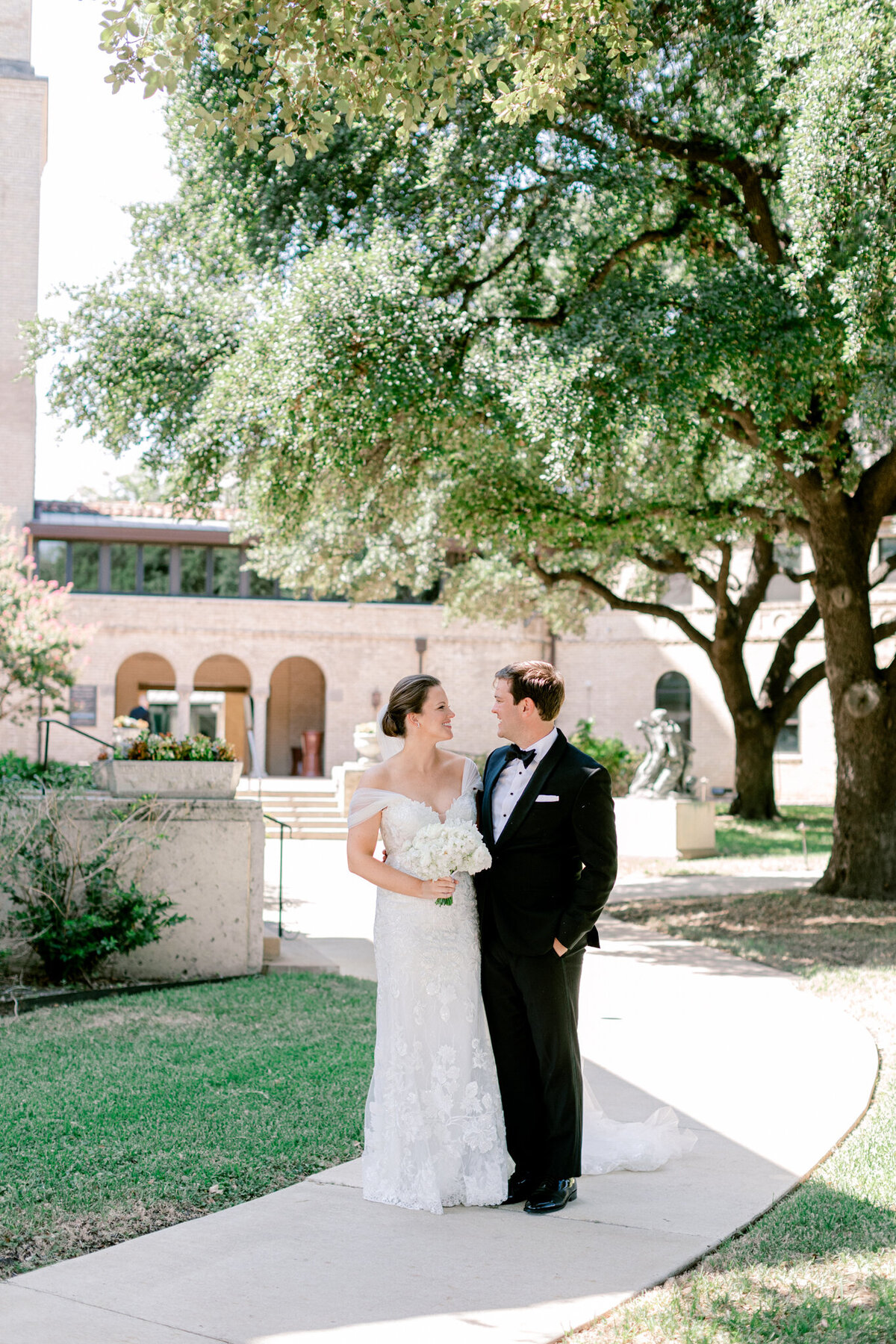 Allie & John Wedding at Royal Oaks Country Club Christ the King Church | Dallas Wedding Photographer | Sami Kathryn Photography-72