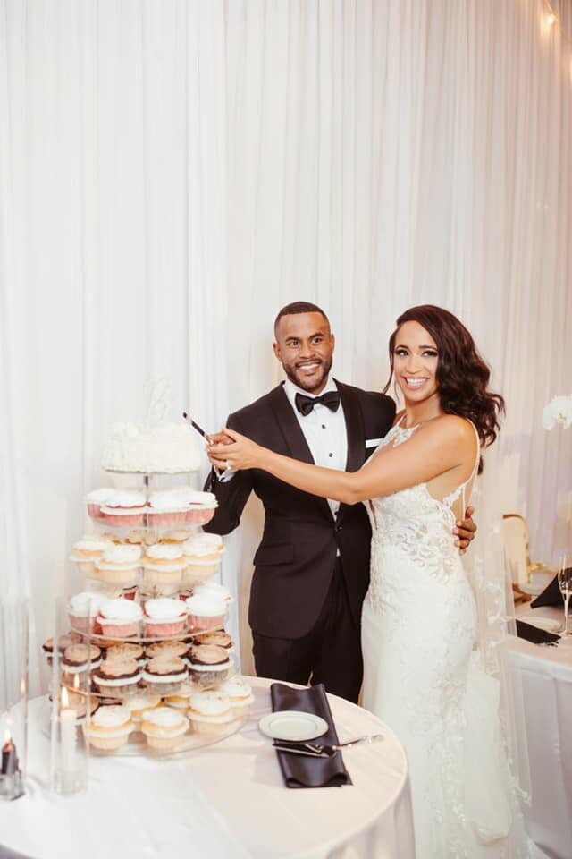 DC-Wedding-Planner-SG3-Events-Elegant Black-Tie-Wedding-in-Baltimore-Maryland - Wedding-Cupcakes-1