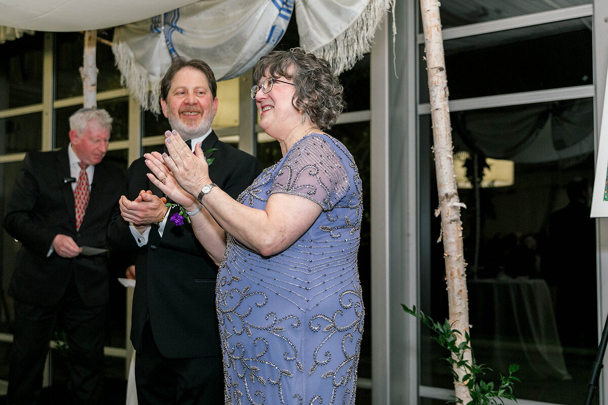 Eliana-Melmed-Photography-Chicago-LosAngeles-Jewish-WeddingPhotography-Chuppah-00250