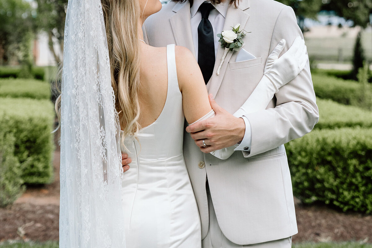 west-manor-estate-wedding-savannah-caleb-21