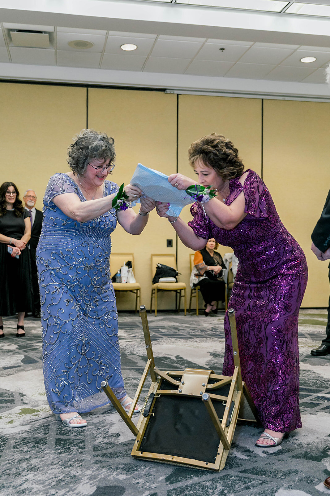 Eliana-Melmed-Photography-Chicago-LosAngeles-Jewish-WeddingPhotography-Ketubah-00089