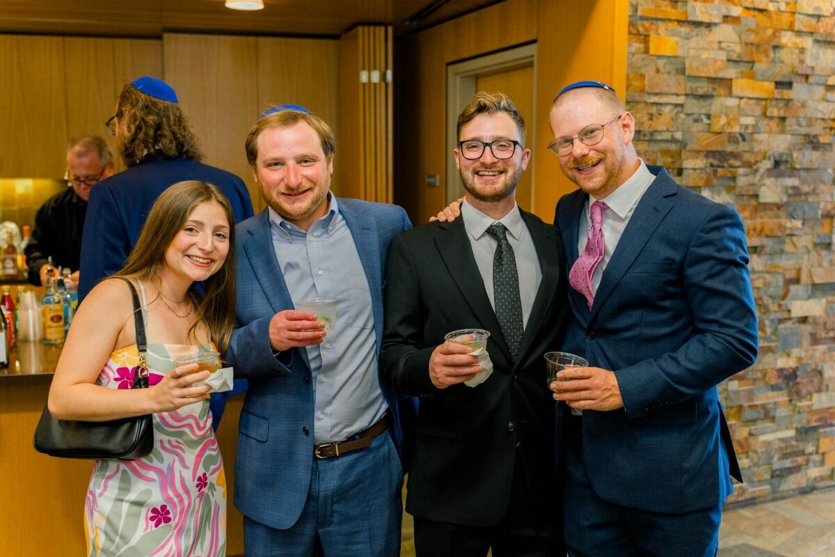 Eliana-Melmed-Photography-Chicago-LosAngeles-Jewish-WeddingPhotography-ShulaNoah-CocktailHour-00036