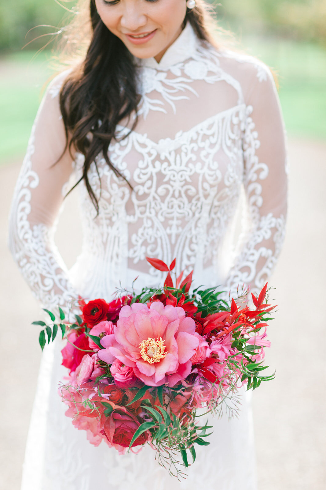 Carneros-Resort-Vietnamese-Wedding-bridal-bouquet-pink