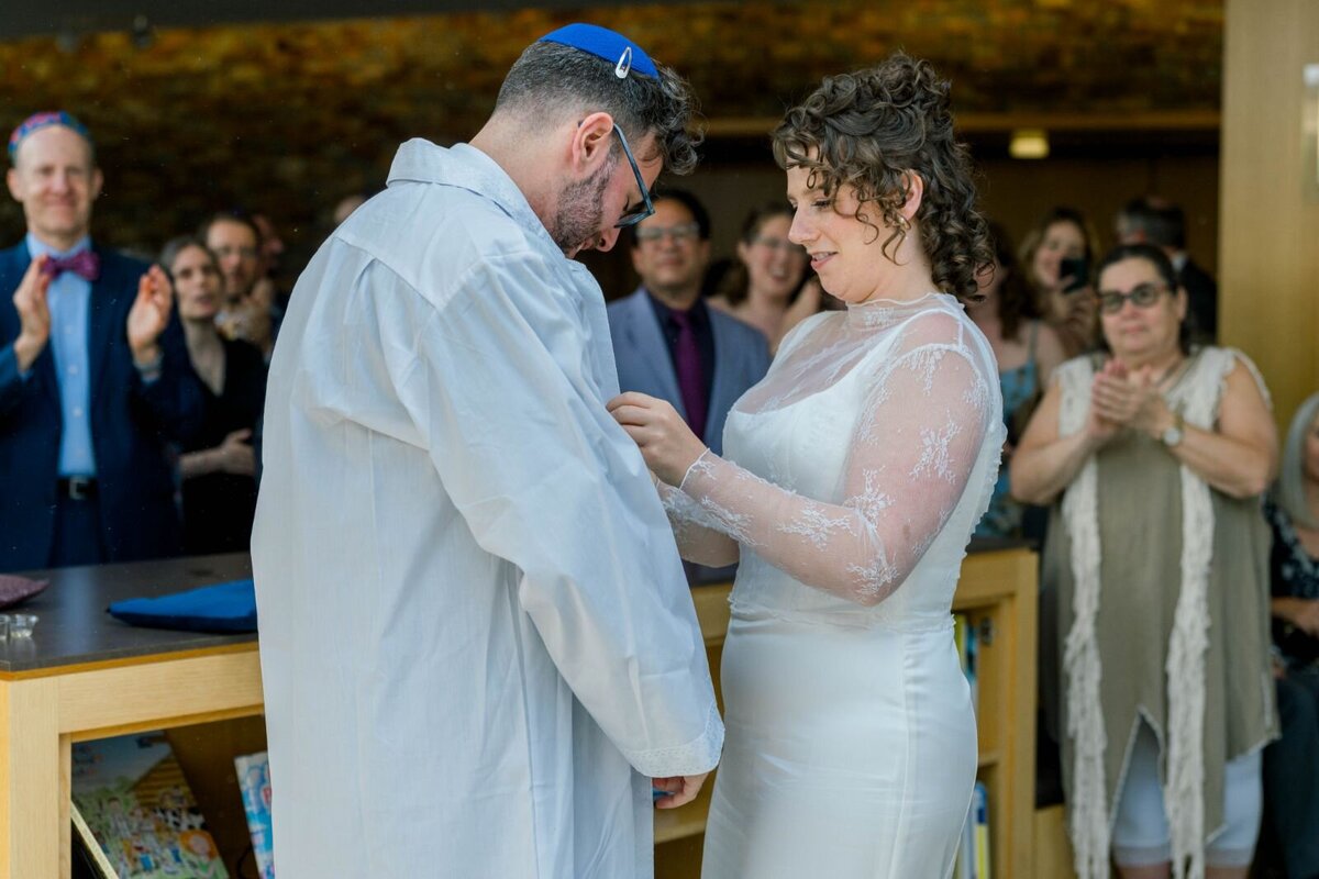 Eliana-Melmed-Photography-Chicago-LosAngeles-Jewish-WeddingPhotography-ShulaNoah-Tisch-00235
