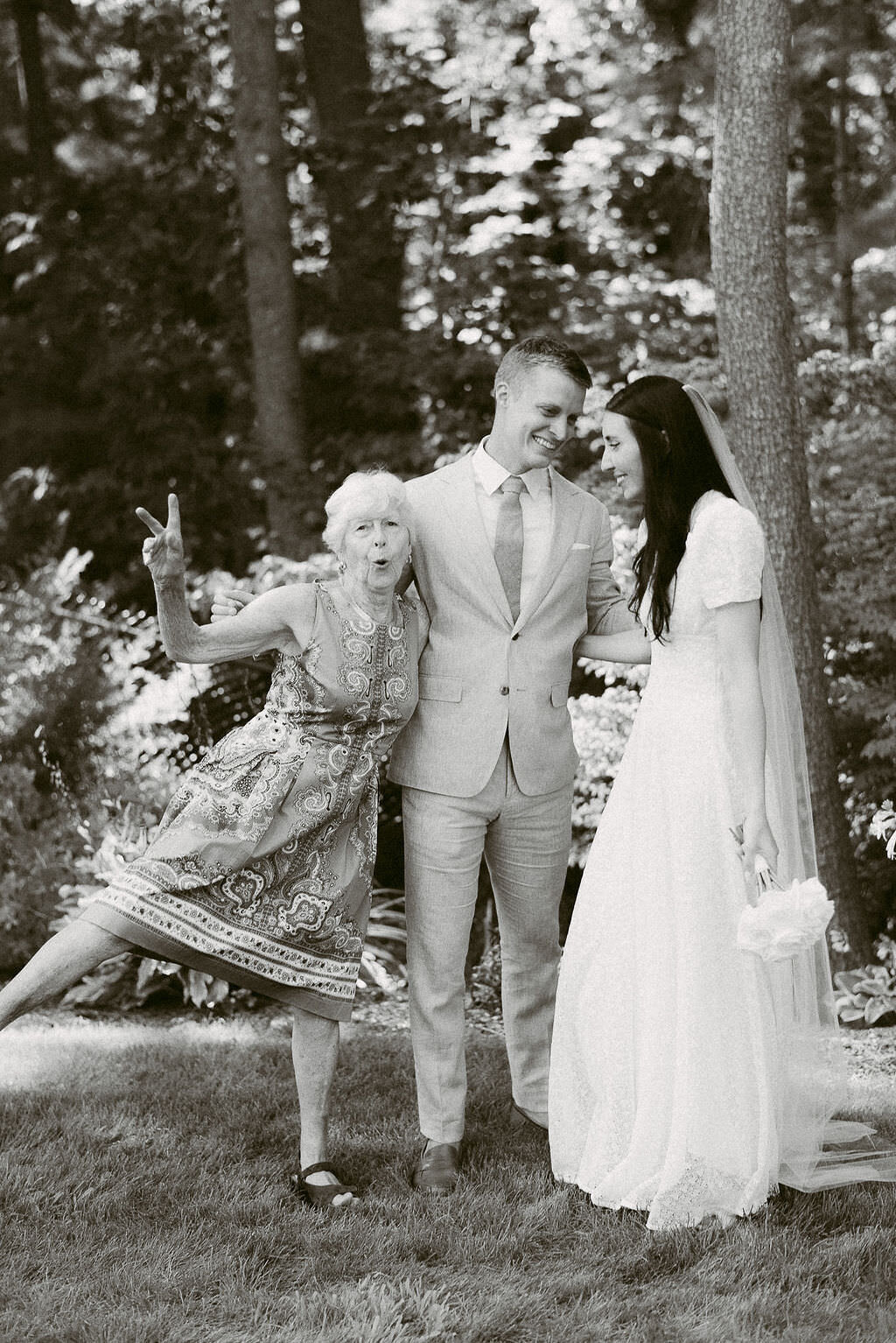 Refined editorial Oregon wedding photography rooted in story, presence, and timeless artistry.