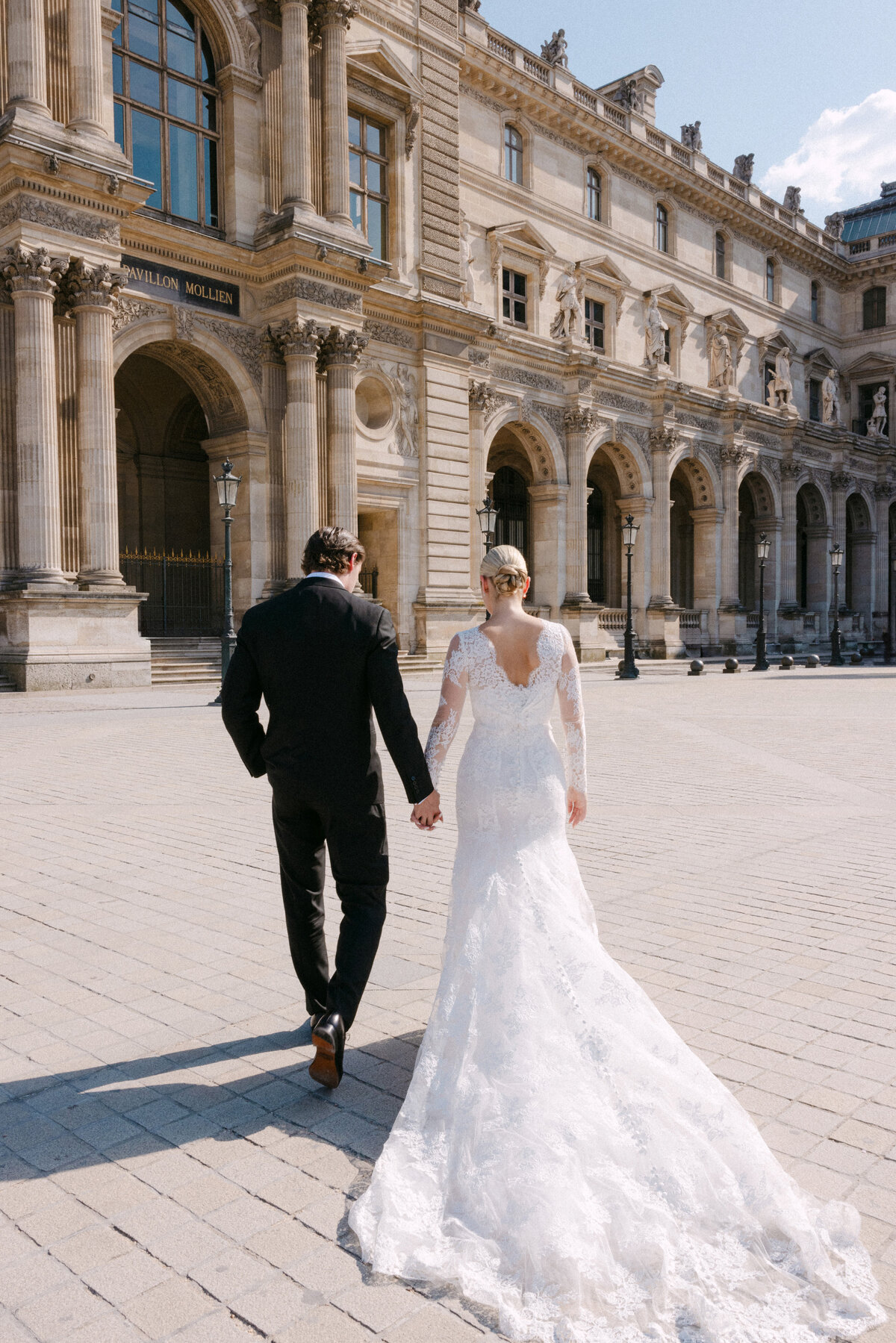 Jennifer Fox Weddings English speaking wedding planning & design agency in France crafting refined and bespoke weddings and celebrations Provence, Paris and destination wd225