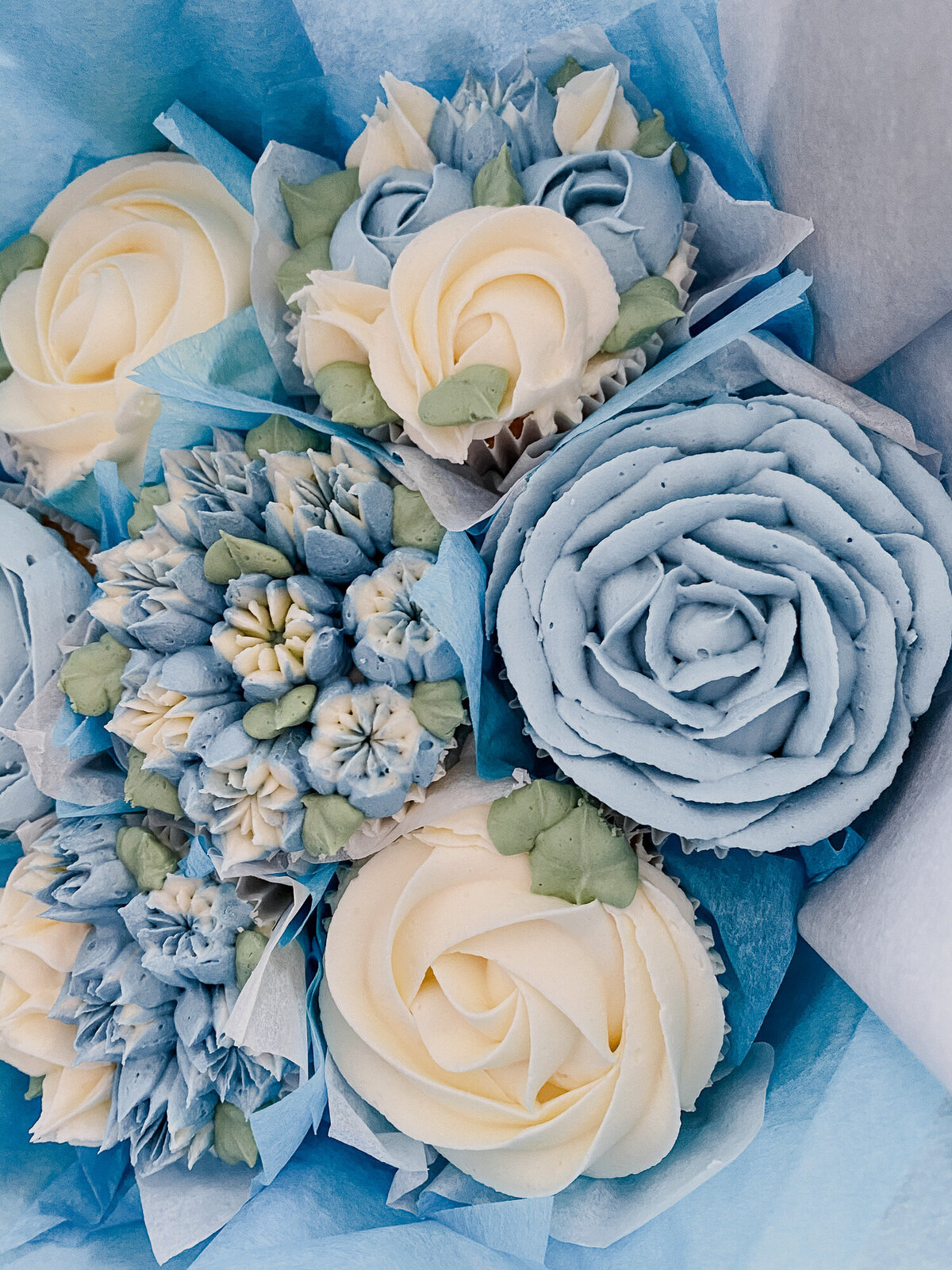 Layers-and-Graces-London-essex-floral-Cake-Designer-6