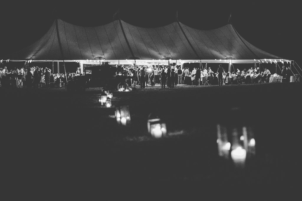 Monica-Relyea-Events-Kelsey-Combe-Photography-Dana-and-Mark-South-Farms-wedding-morris-connecticut-barn-tent-jewish-farm-country-litchfield-county1009
