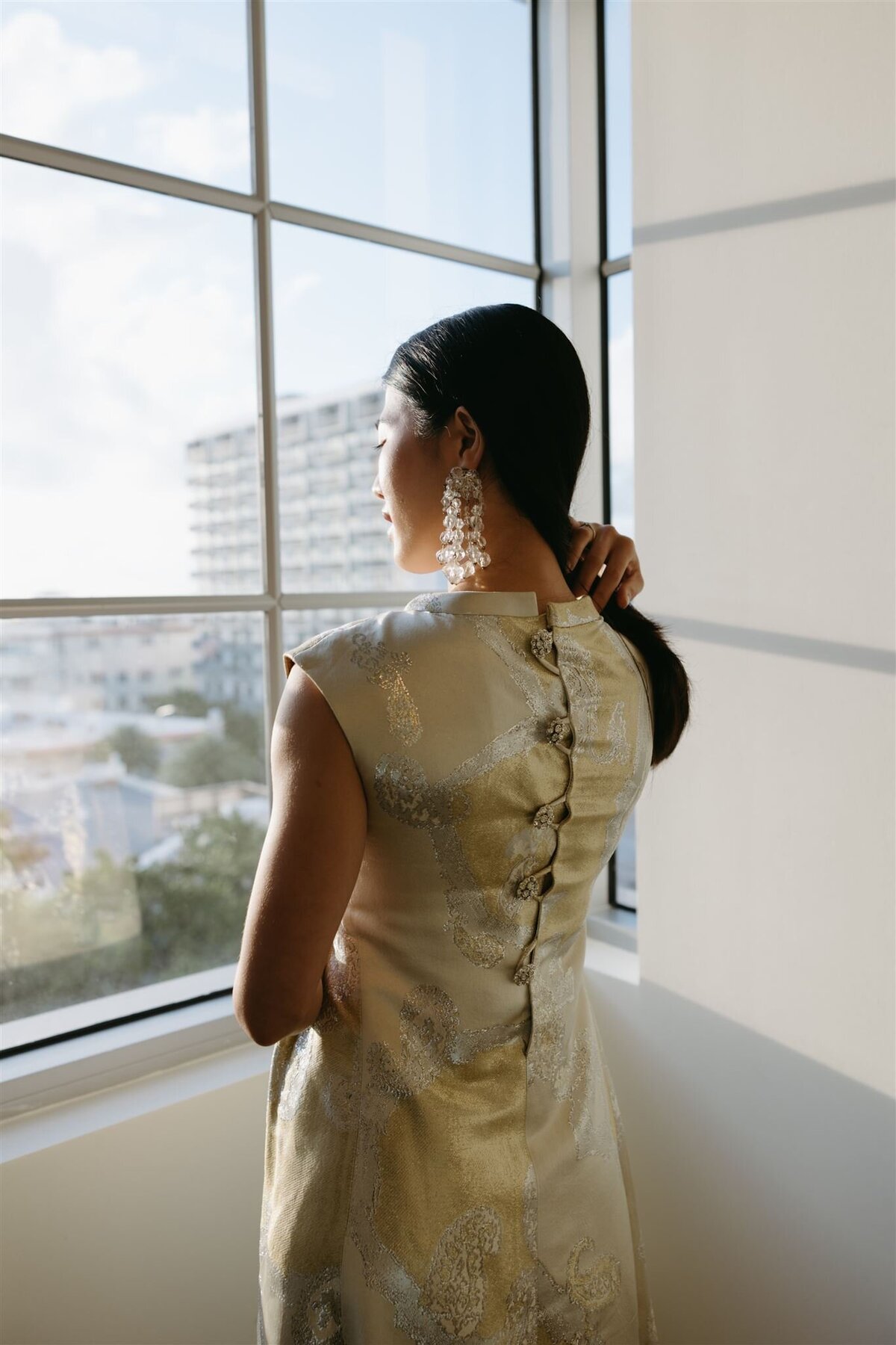 photos of bride when getting ready at wedding