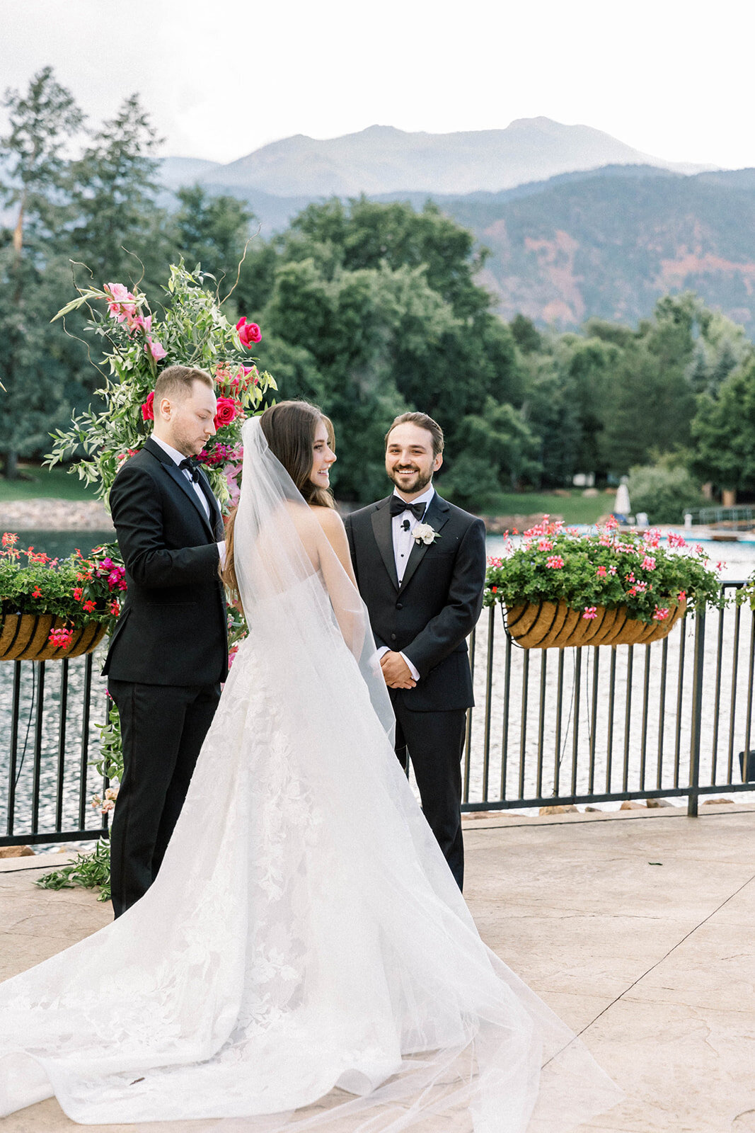 M%2bE_The_Broadmoor_Lakeside_Terrace_Wedding_Highlights_by_Diana_Coulter-49