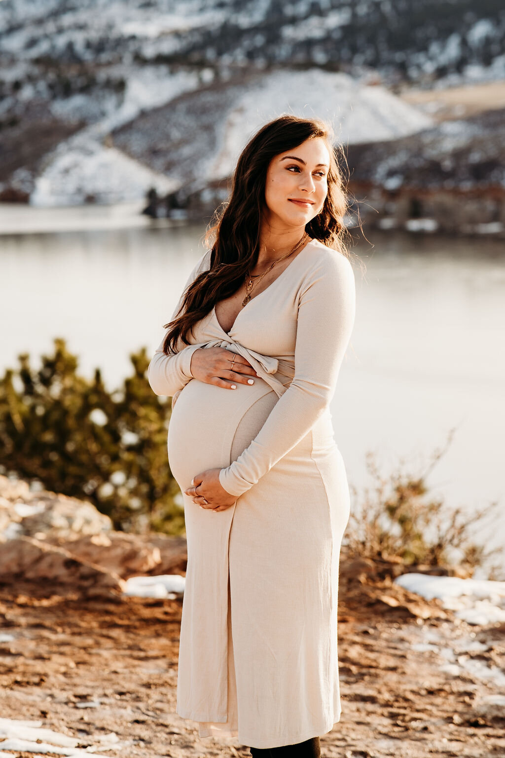natural maternity session