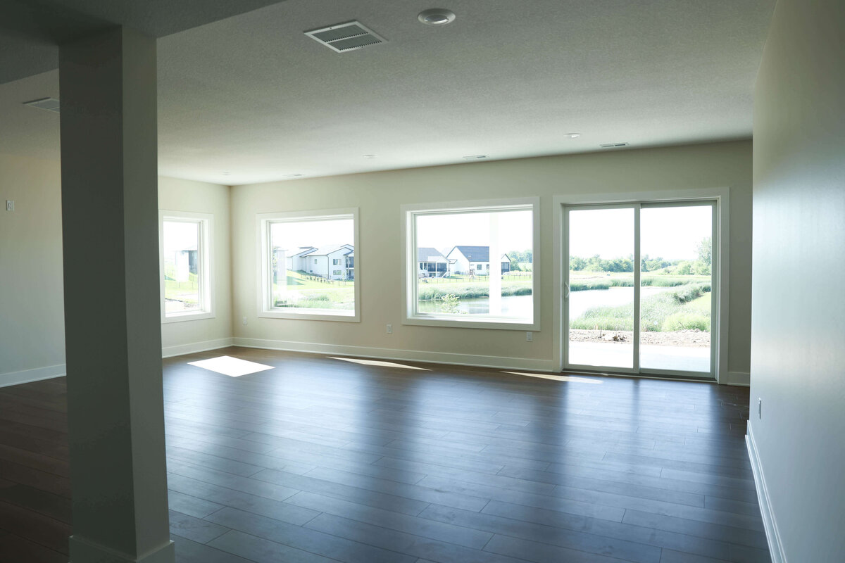 1183-Finished-Basement-Grimes-Central-Iowa-Custom-Home-JRL-Builders-33F1A9154