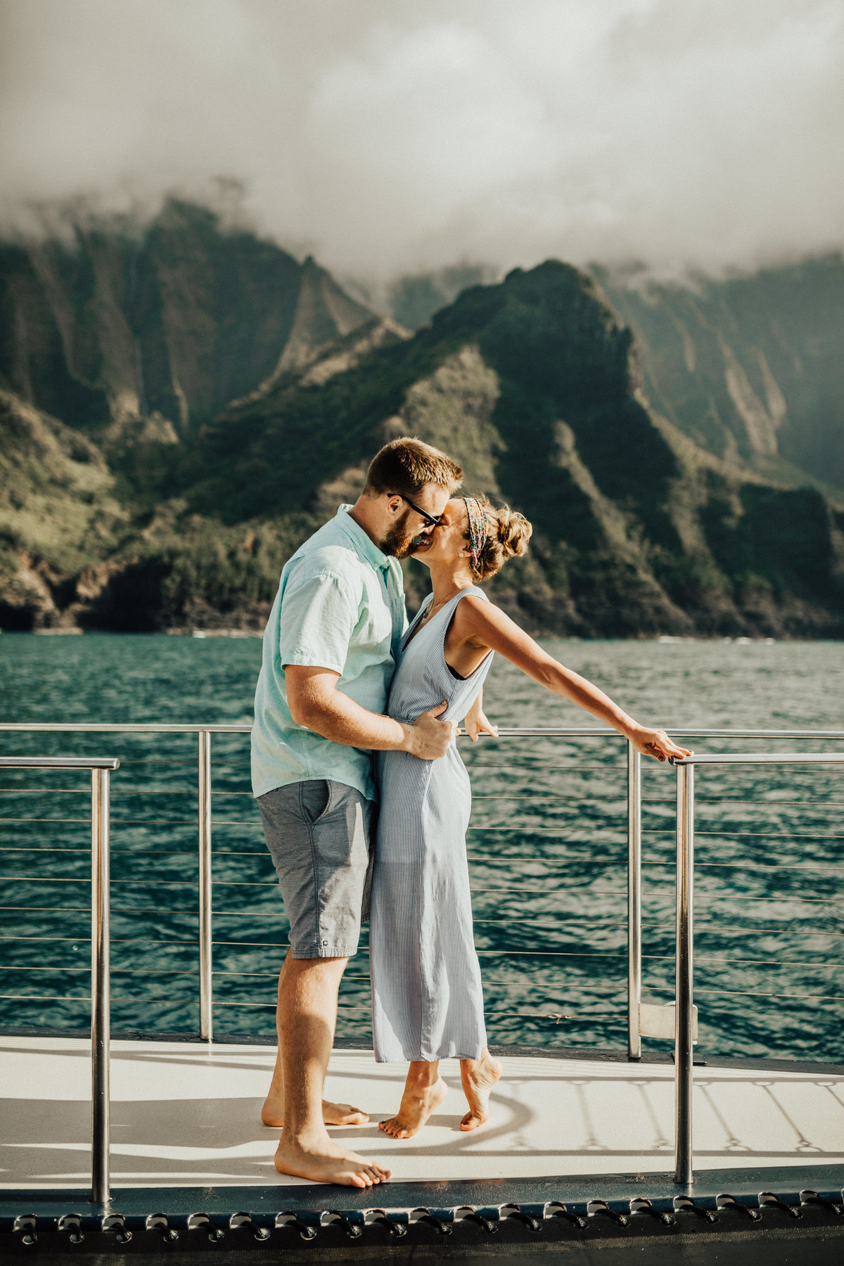kauai-hawaii-napali-coast-couple-session-jordan-lee-dooley-soul-scripts-lindsey-roman-destination-elopement-photographer-52
