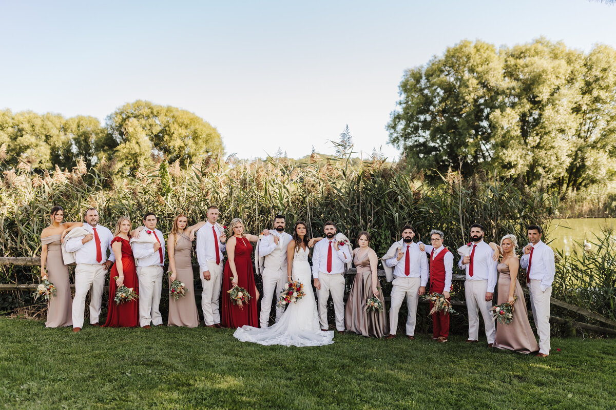 NortheastOhioWeddingPhotographer-WhiteBirchBarn-Madolyn&Jon.1058-2