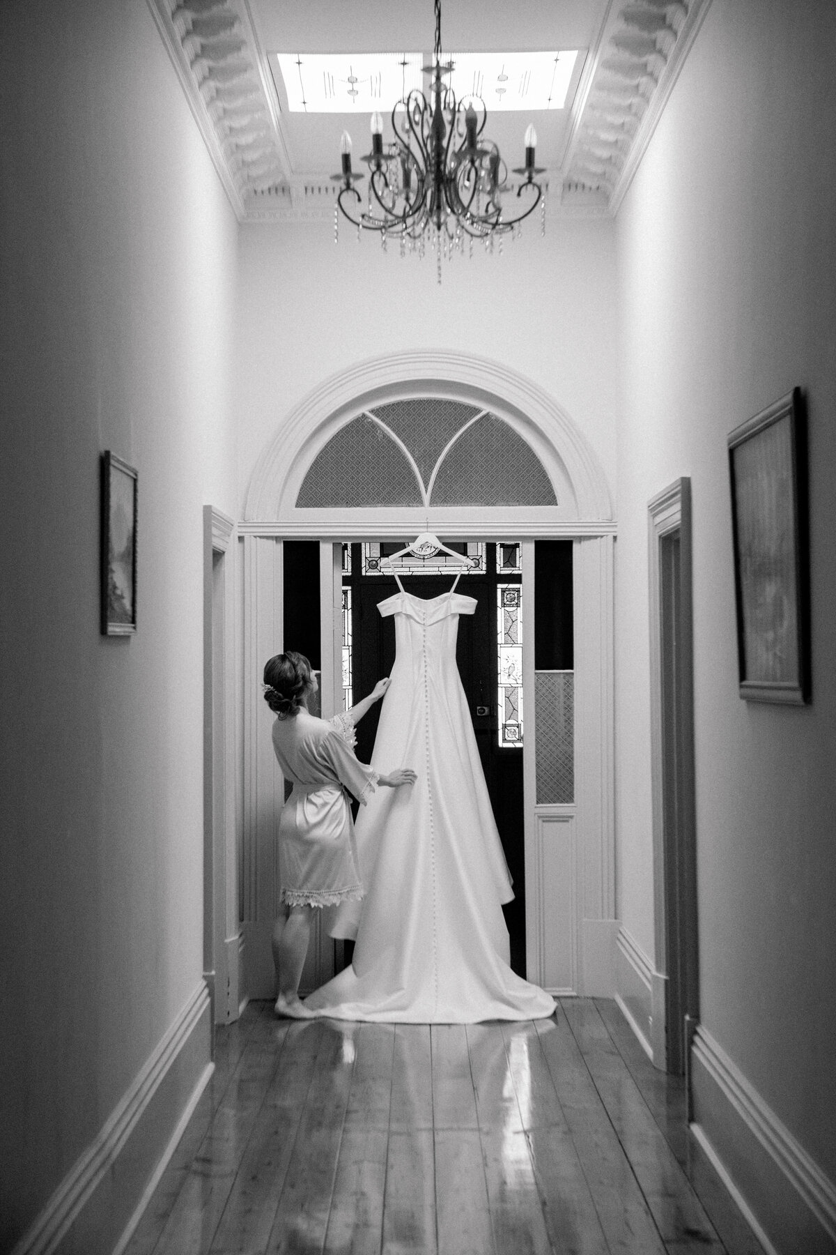 Adelaide-editorial-wedding-photographer-ayers-house-32