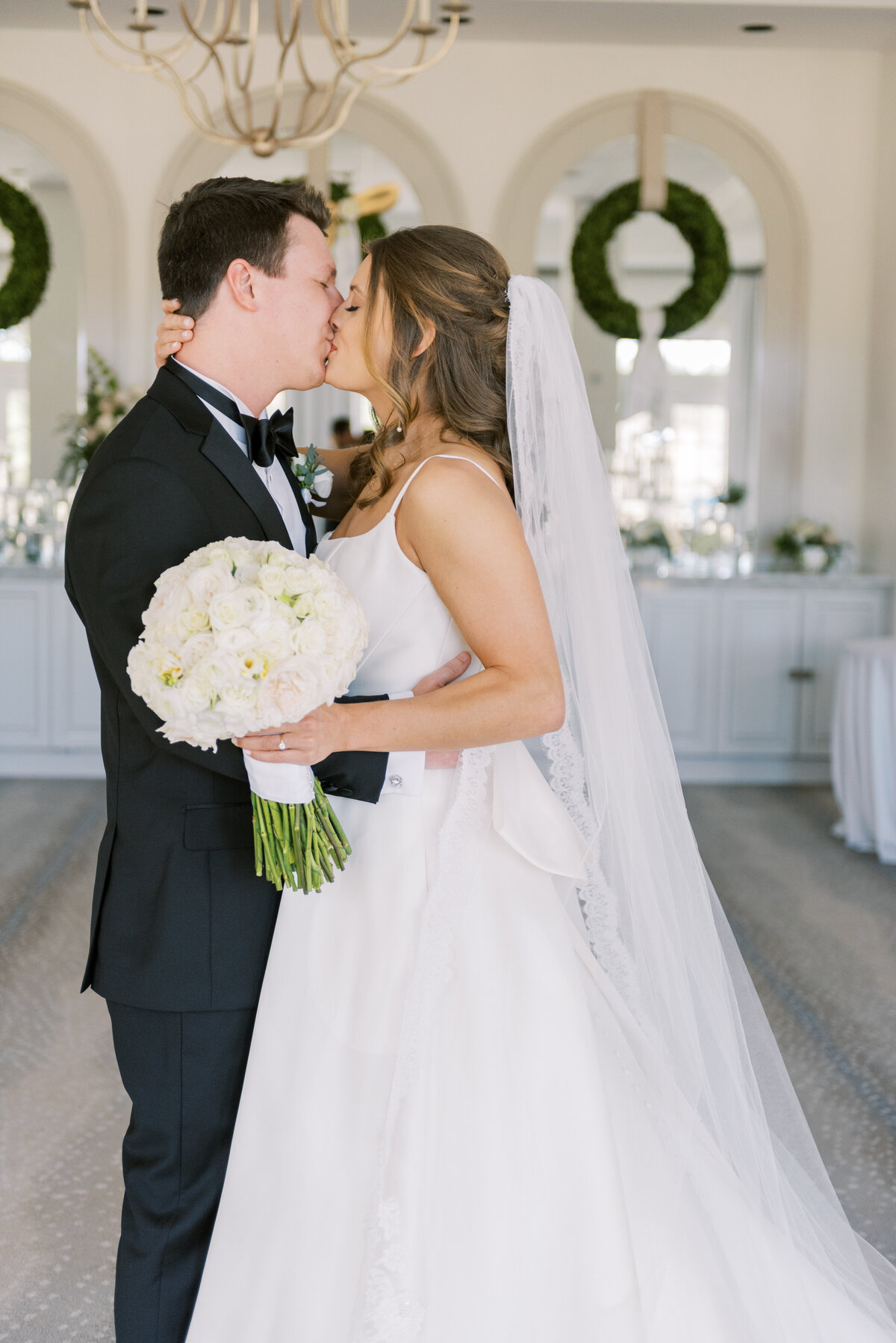 140_Elizabeth & Stokes Wedding_BrdGrm_Lindsay Ott Photography