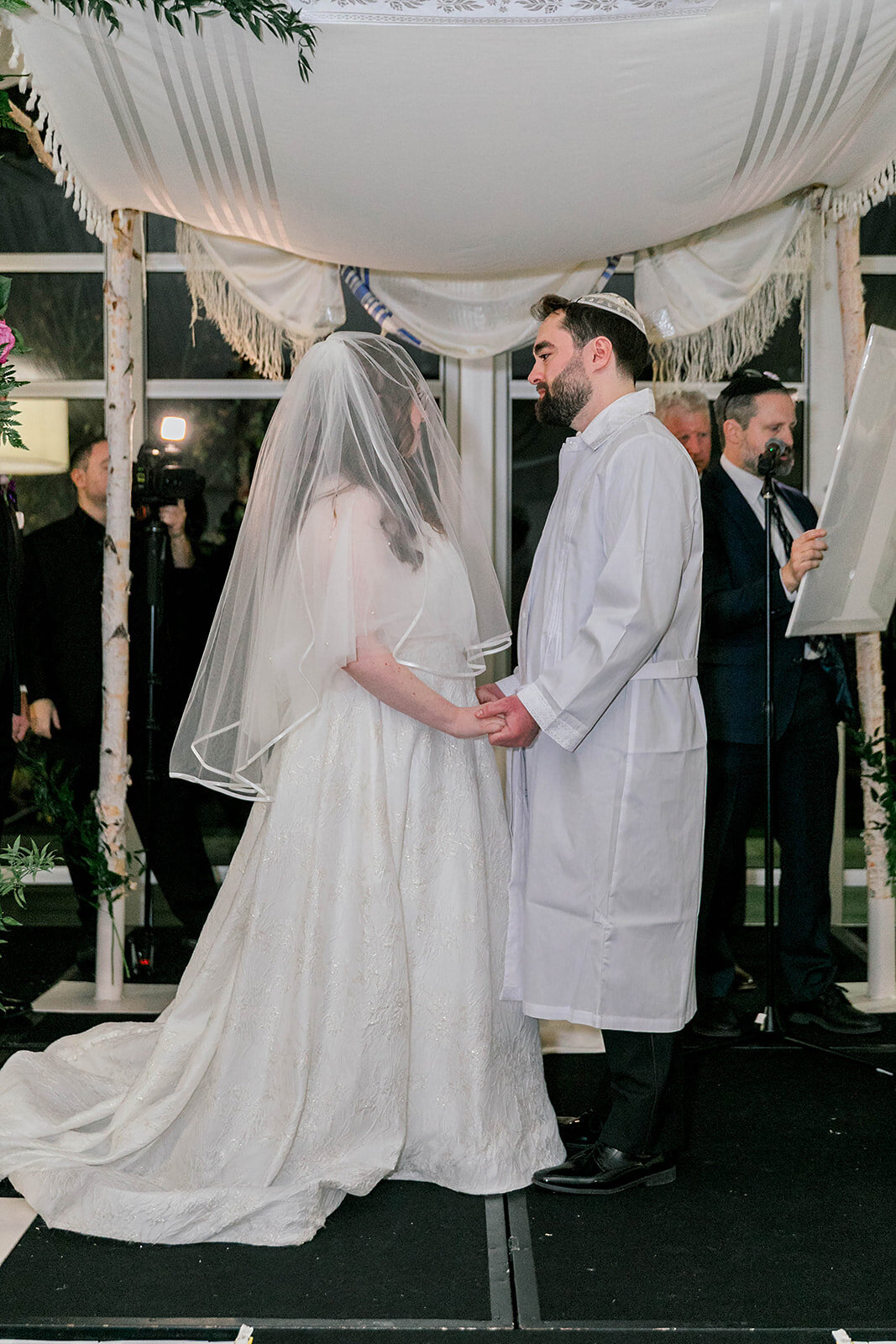 Eliana-Melmed-Photography-Chicago-LosAngeles-Jewish-WeddingPhotography-Chuppah-00193