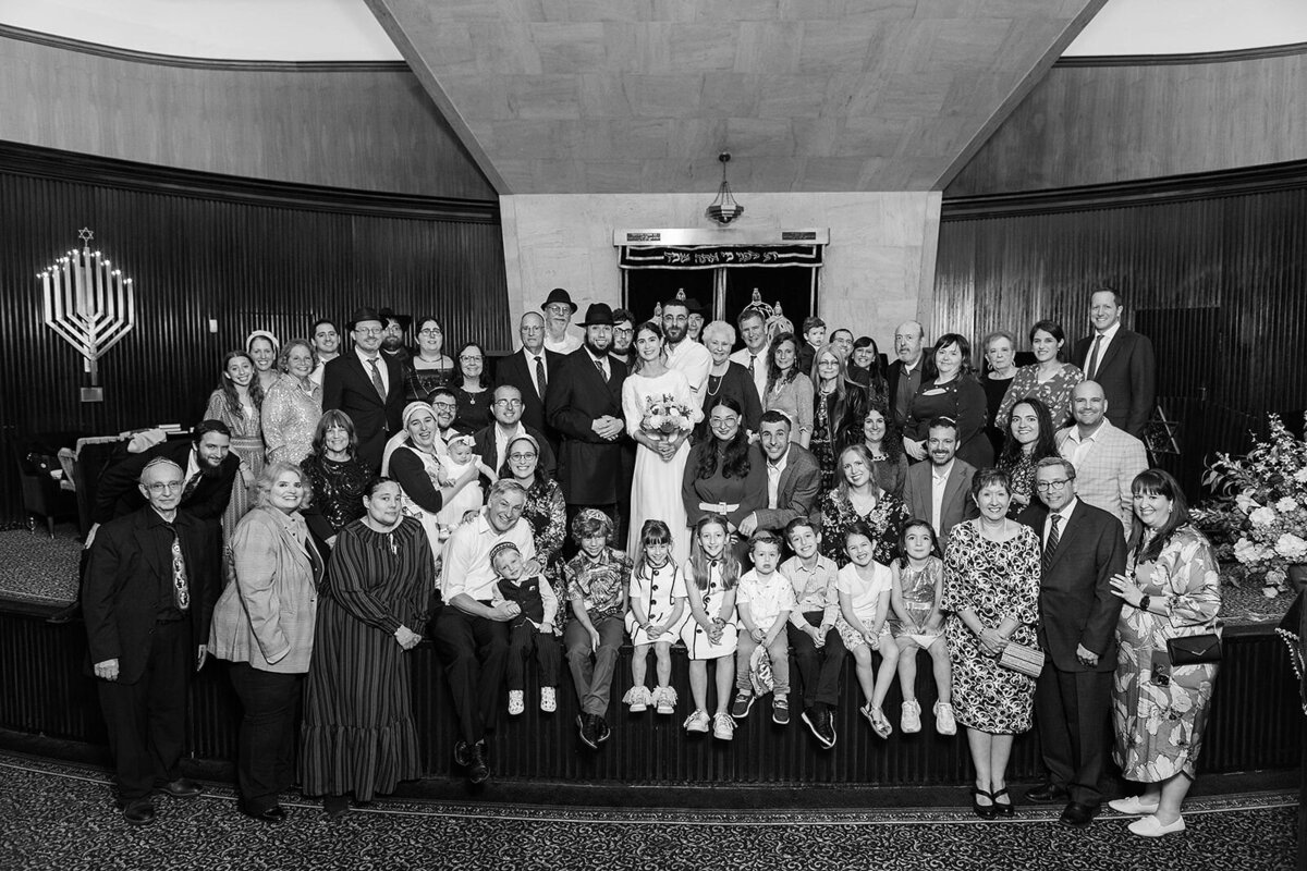 Eliana-Melmed-Photography-Chicago-LosAngeles-Jewish-WeddingPhotographer-CarmiKalman-FamilyFormal-00071