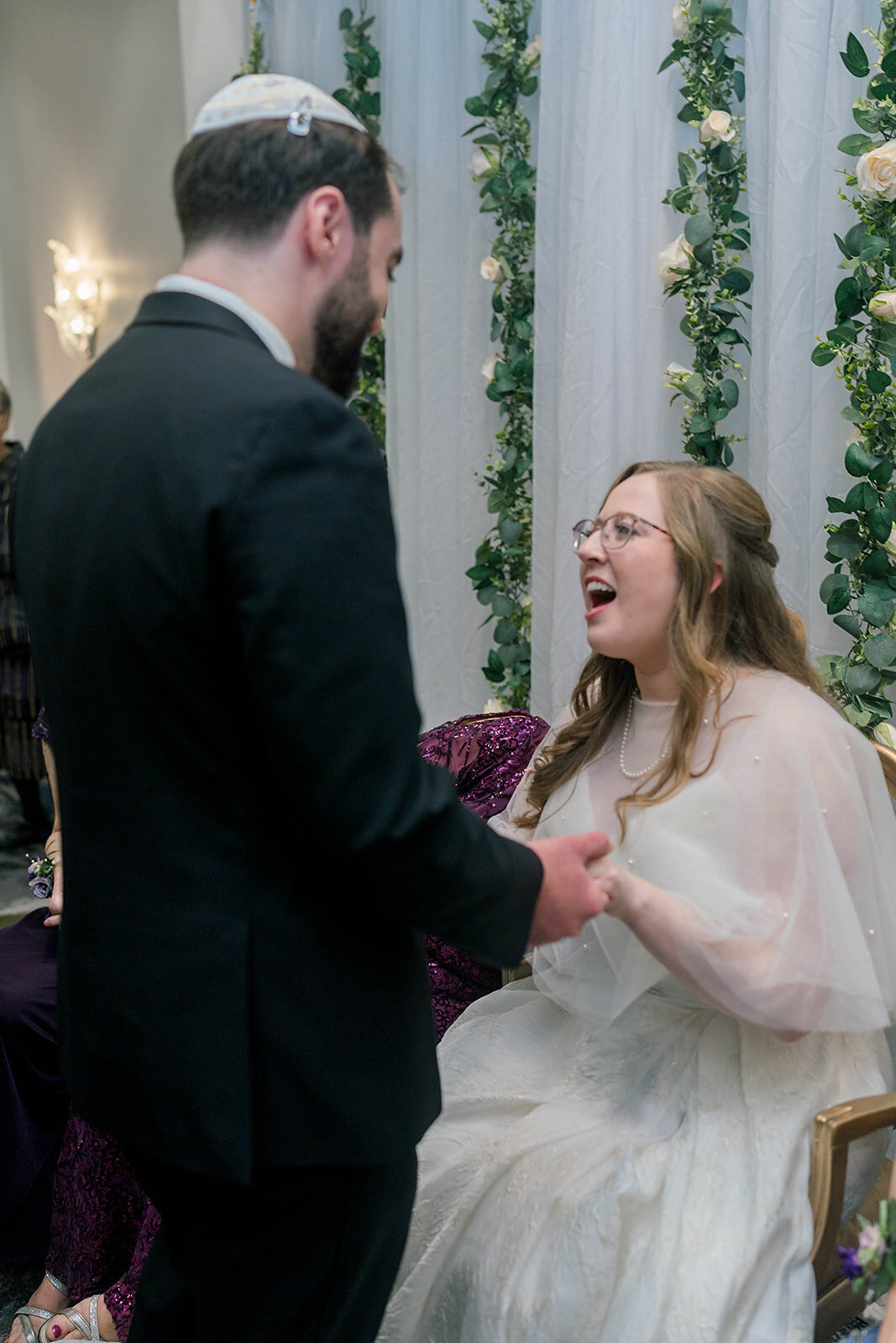 Eliana-Melmed-Photography-Chicago-LosAngeles-Jewish-WeddingPhotography-KabbalatPanim-00072