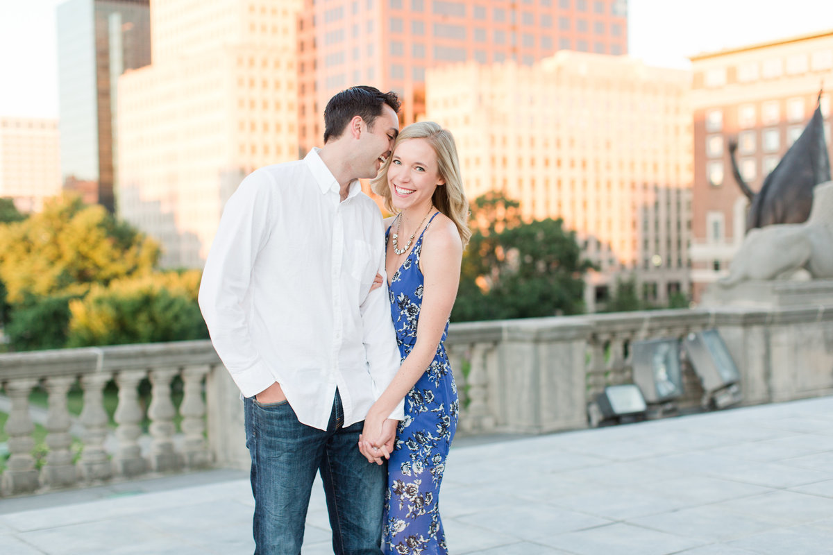 Indianapolis War Memorial Downtown Engagement Session Sunrise Sami Renee Photography-4