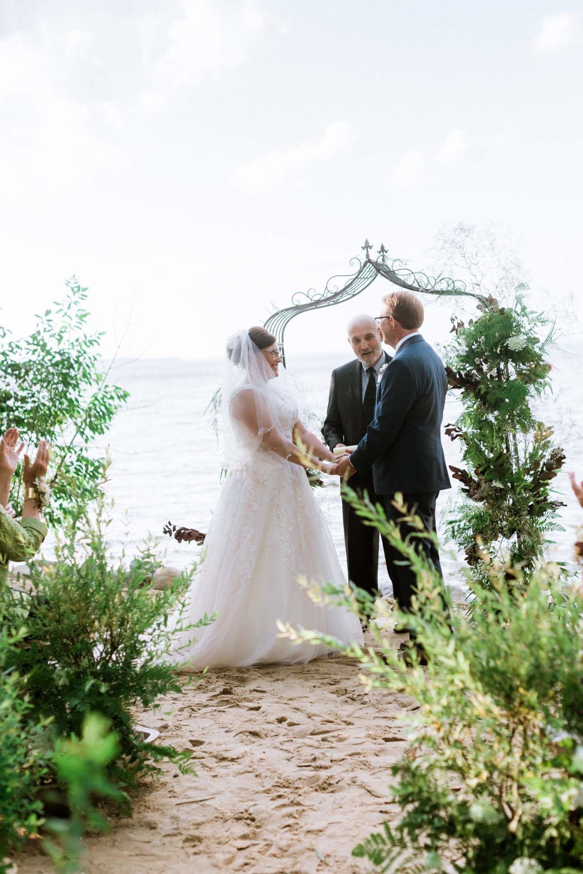 woodland-lakeside-wedding-ceremony-onaway-michigan