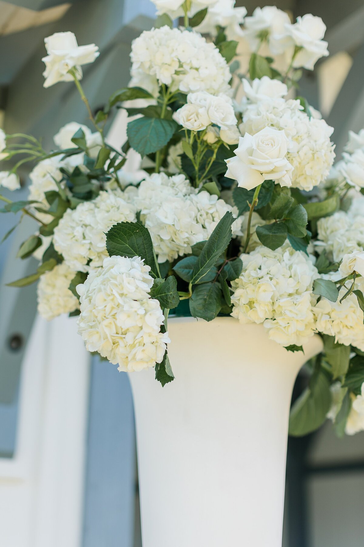 Chic Modern All White Wedding The Beaufort Hotel Brittanie Raquel Events_0002