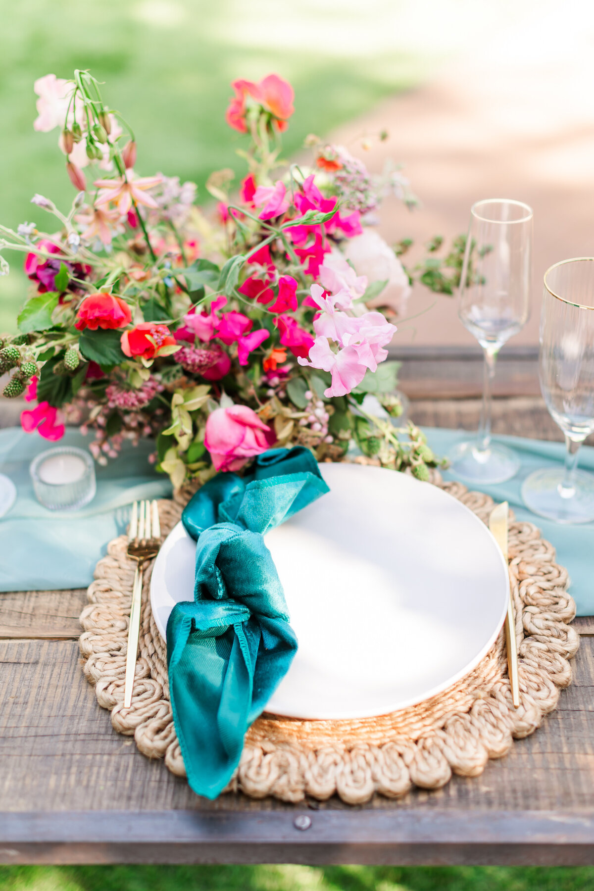 place-setting-detail-photo-1