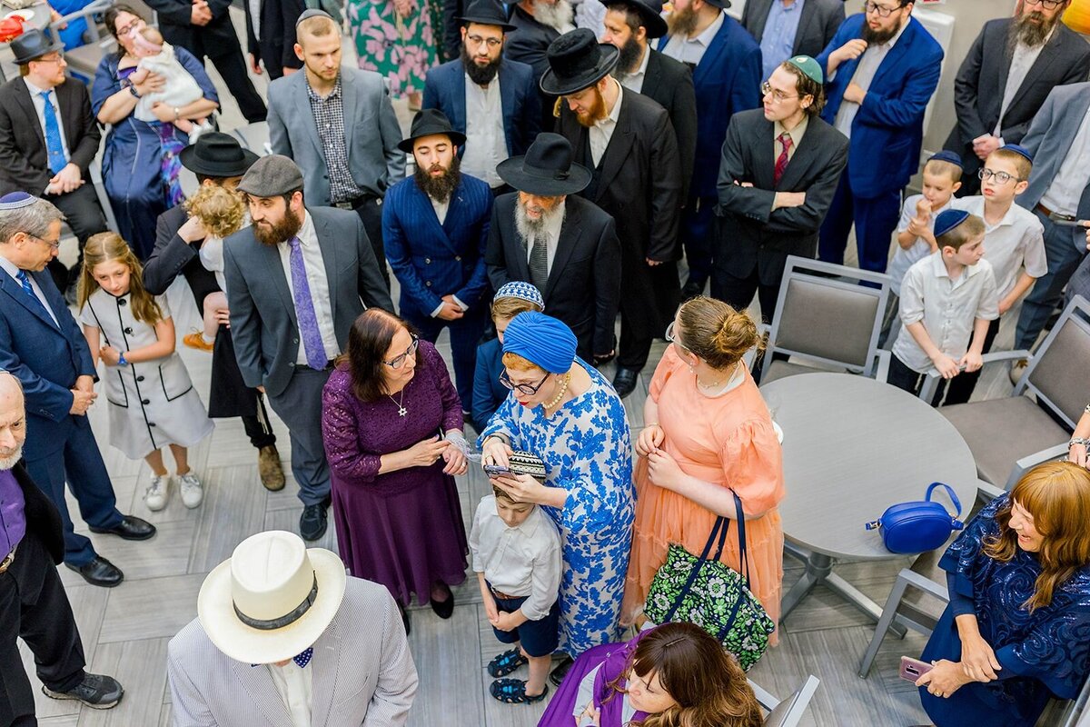 Eliana-Melmed-Photography-Chicago-LosAngeles-Jewish-WeddingPhotographer-CarmiKalman-Bedeken-00055