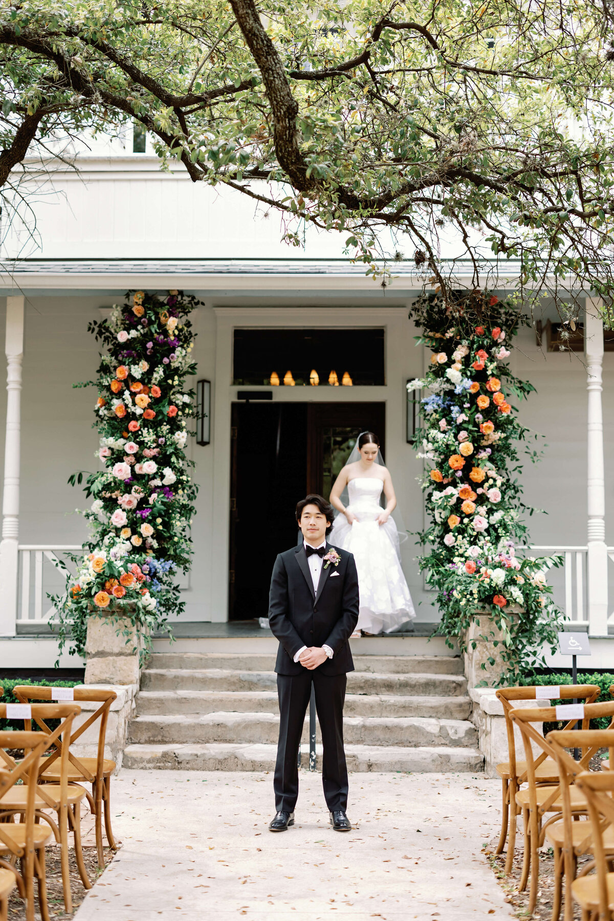 audrey-brandon-colorful-wedding-matties-green-pastures-austin-texas-julie-wilhite-photography-23