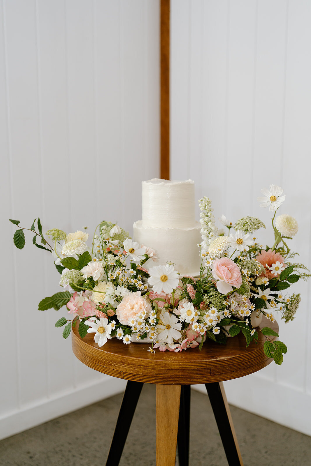 Bee's Blossoms Floral Studio Gold Coast Australia Florist Wedding Event Floral Design Flower Workshops Retail Deliveries Belle Clark Whimsical Romantic Lush Flowers Wedding Bouquets Centerpieces colour-105