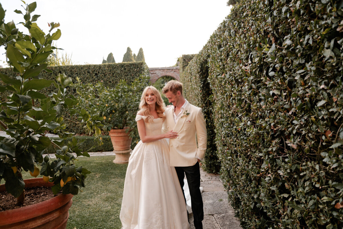 Flora_And_Grace_La_Foce_Tuscany_Editorial_Wedding_Photographer (1352 von 2441)