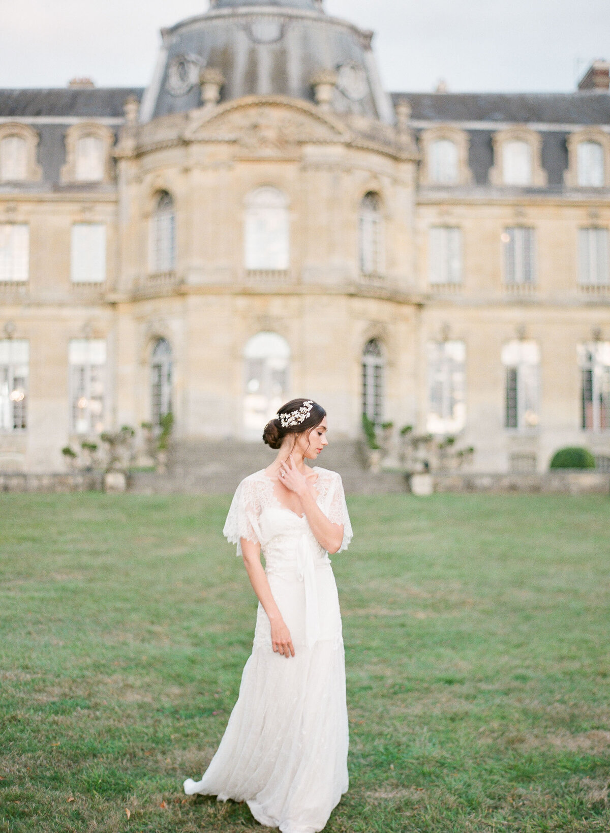 Alexandra-Vonk-wedding-chateau-de-champlatreux-France-34