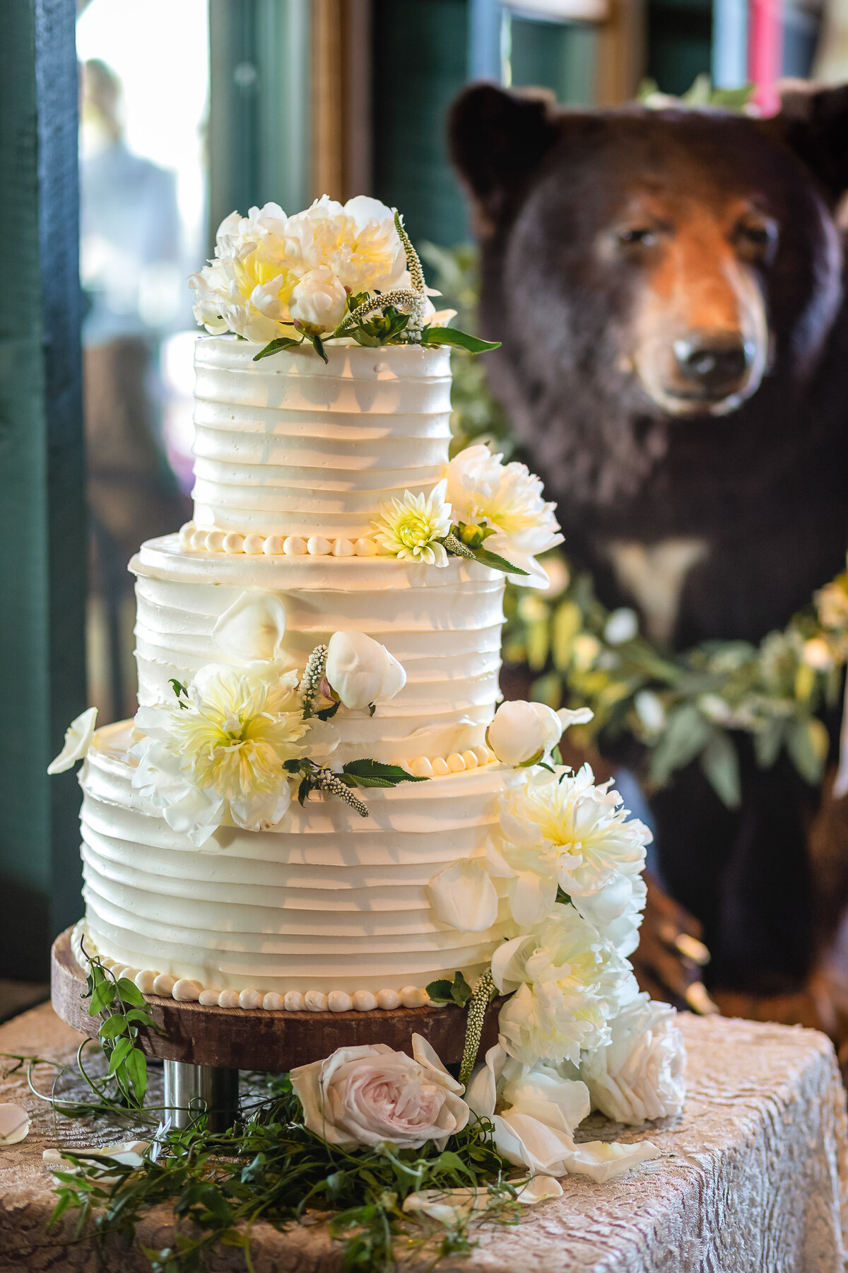 Wedding Cake created by the Broadmoor